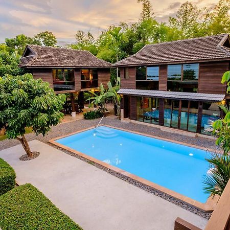 Banyen Villa San Sai Exterior photo