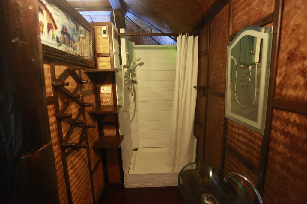 Banyen Villa San Sai Room photo